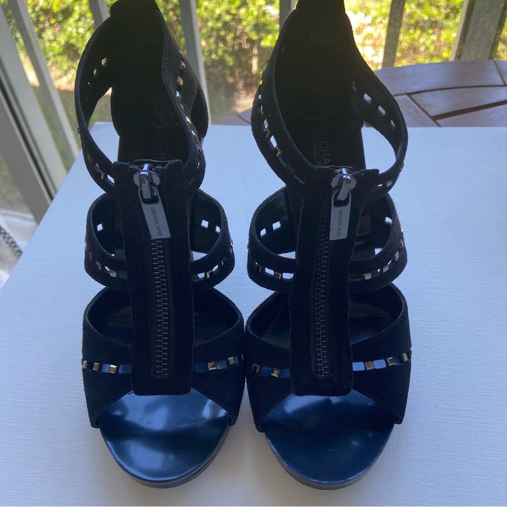 MICHAEL KORS Black Suede Studded Strappy Heels 6.5 NEW - Picture 3 of 6